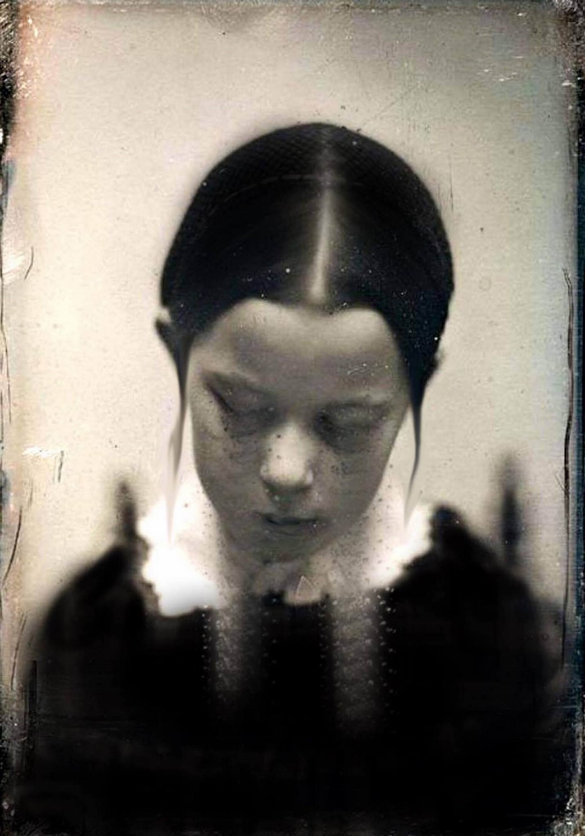 Lucia Simone - Ashes